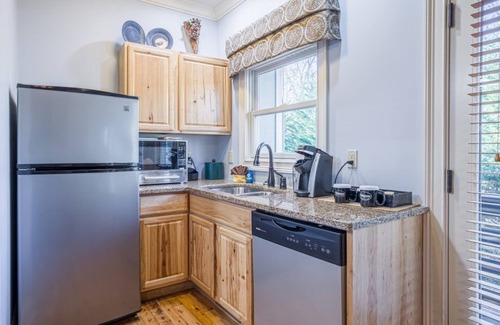 Kingston Bed & Breakfast | Whitestone Inn
