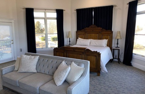 Kingston Bed & Breakfast | Whitestone Inn