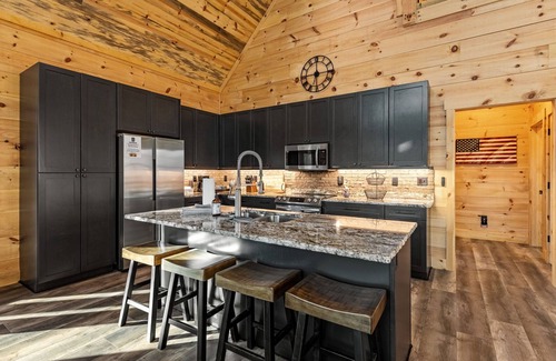 Young Harris House | Whitetail Crick; Creekfront, starlink, hot tub, pool table and theatre room