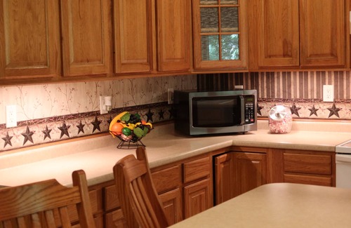 Loudonville House | Whitetail Ridge Cabin ,Sleeps 10