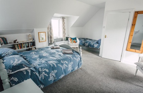 Balgown Apartment | Whitewave Apartment