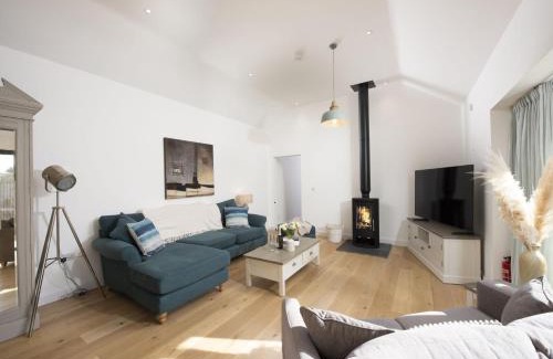 Camborne House | Whitewood