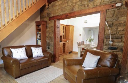 Wolsingham House | Whitfield Cottage 21 Silver Street