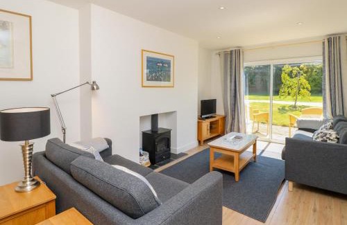 Yarmouth House | Whitfield P10