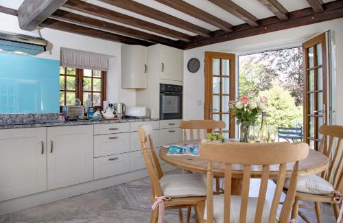 Colyton House | Whitley Farm Cottage