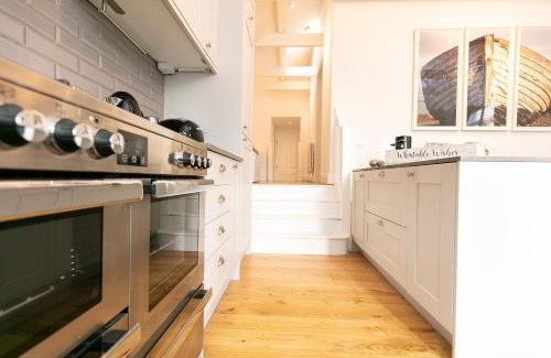 Whitstable Apartment | Whitstable Wishes, a Stylish Seaside Retreat, Whitstable with Parking Space