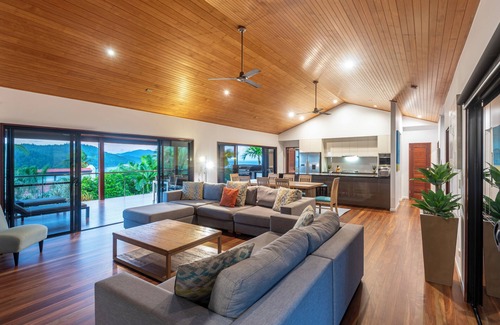 Hamilton Island Villa | Whitsunday Views 1