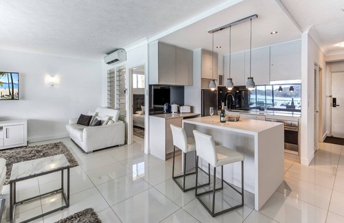 Hamilton Island Apartment | Whitsunday West 605 or 1306