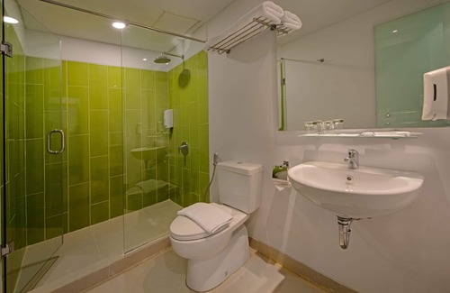 Pekanbaru Hotel | Whiz Prime Hotel Sudirman Pekanbaru