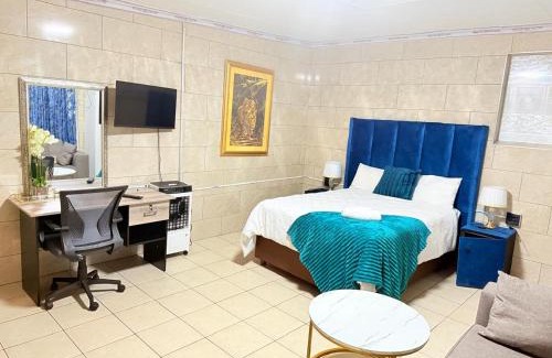 Emalahleni Cabin | Whizzy lifestyle lodge