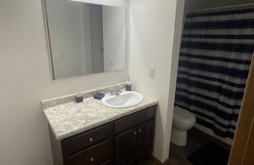 Bismarck Apartment | Whole 1 bedroom apartment