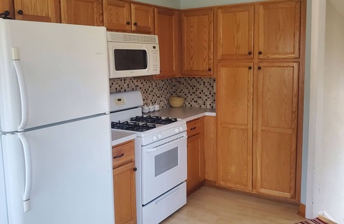 Westlake House | Whole 3 Bedroom Home Near Lake, Airport, and Cle