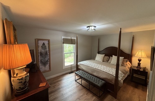 Horse Shoe House | Whole 3 Br 3Ba haven nestled in the heart of the Blue Ridge Mountains.