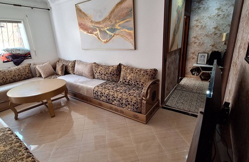 Belvedere Apartment | Whole house 2 mun from Casa-voyageur