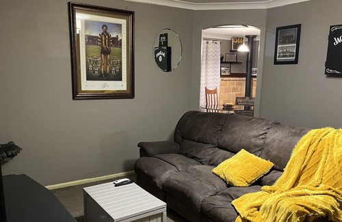 Victory Heights House | Whole house and yard in Kalgoorlie