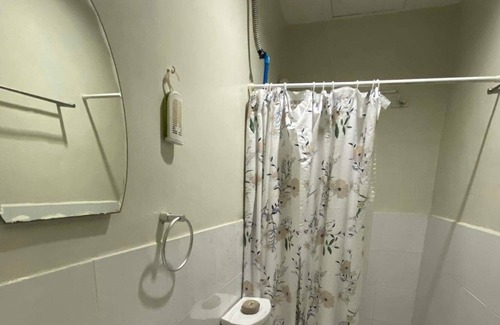 Minglanilla House | Whole house & Free parking in a safe neighborhood nearby malls and main highway