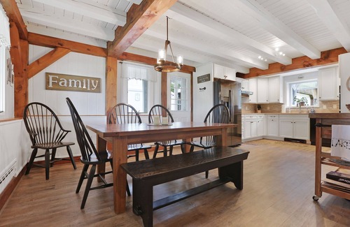Canandaigua House | Whole House, Scenic Post and Beam Home Overlooking Canandaigua Lake! Sleeps 10