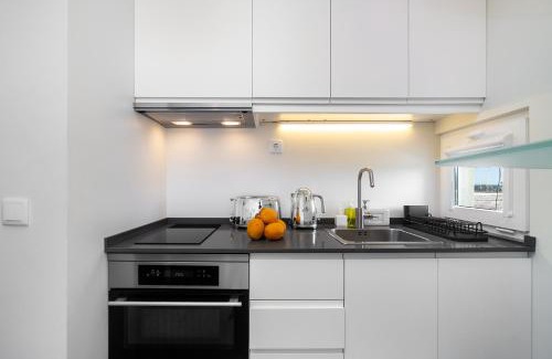 Carcavelos Apartment | WHome Study & Surf Carcavelos 1-BED by Beach & Nova SBE
