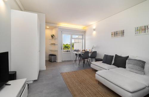 Carcavelos Apartment | WHome Study & Surf Carcavelos 1-BED by Beach & Nova SBE