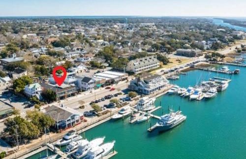 Morehead City House | Why Knot Getaway…Rooftop with WaterView! Unit E