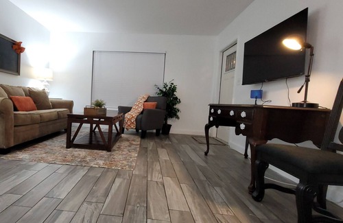 Garden Isles Villa | Why Orange you here
