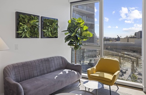 Horace Mann Apartment | WhyHotel by Placemakr, San Jose