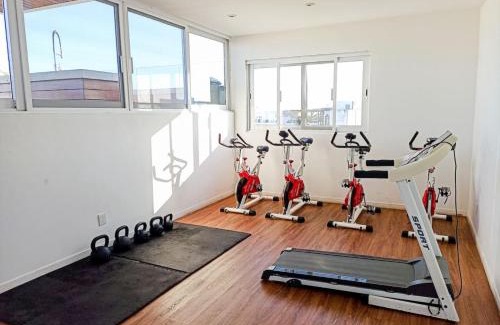 Zazil-ha Apartment | Wide Studio with Sunny Balcony Pool Gym Steps 2 Beach