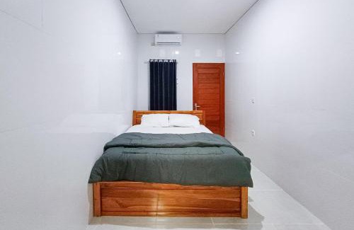 Bukit Hotel | Widi Guest House near GWK Mitra RedDoorz