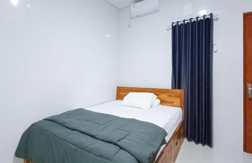 Bukit Hotel | Widi Guest House near GWK Mitra RedDoorz
