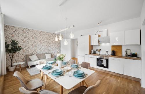 Sudvorstadt-Ost Apartment | Wiener Palais am Großen Garten, Arbeitsplatz, Familie, 7 Pers, Smart-TV