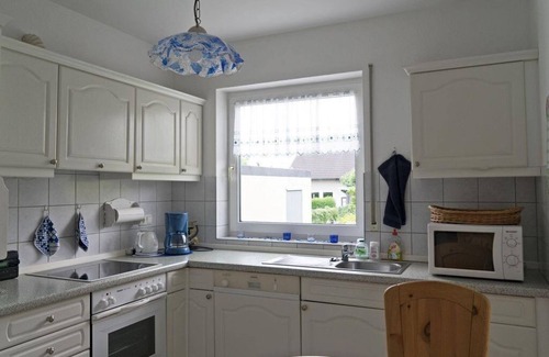 Manderscheid House | Wiesenhaus, holiday home - 6-bed holiday home, shower/toilet, 3 bedrooms
