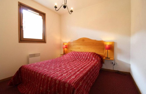 Val Cenis Apartment | Wifi, 10m from ski slopes, 2nd floor, terrace, parking, tv, ski locker, 40m², Val Cenis