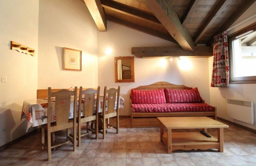 Val Cenis Apartment | Wifi, 10m from ski slopes, 4th floor, balcony, parking, tv, ski locker, 38m², Val Cenis
