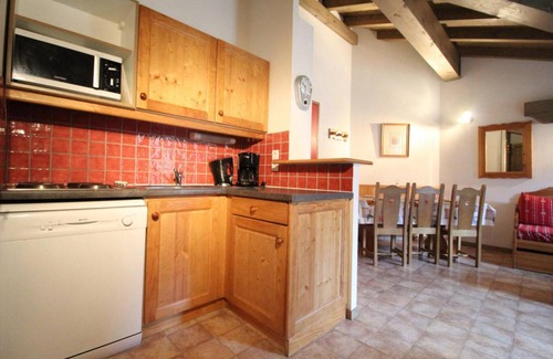 Val Cenis Apartment | Wifi, 10m from ski slopes, 4th floor, balcony, parking, tv, ski locker, 38m², Val Cenis