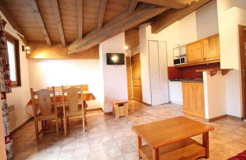 Val Cenis Apartment | Wifi, 10m from ski slopes, 4th floor, balcony, parking, tv, ski locker, 33m², Val Cenis