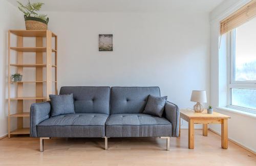 Peckham Apartment | Wifi 350Mb-Spacious Living Room-Smart TV 50 4K