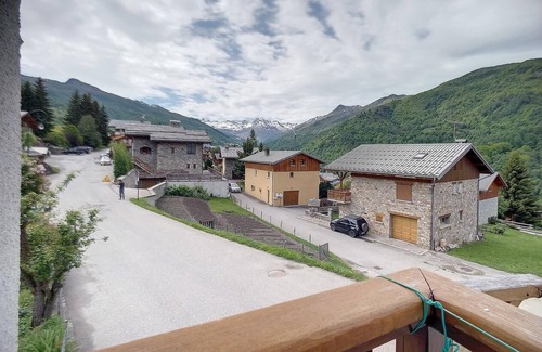 Saint-Marcel Apartment | Wifi, terrace, balcony, ski locker, 77m², Saint Martin de Belleville