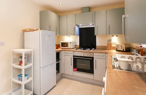 Worksop House | Wifi*Smart*Ensuit*Parking*Gated*