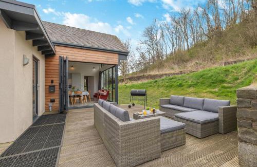 Bamburgh House | Wild Chive Lodge