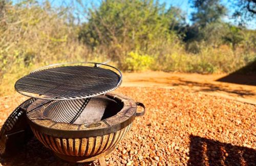 Hoedspruit Cabin | Wild Dog Guest Lodge