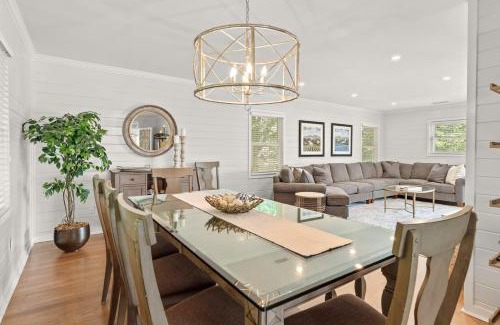 Pelican Bay House | Wild Dunes Gem Walk to Beach Pool Screened Porch Lounging