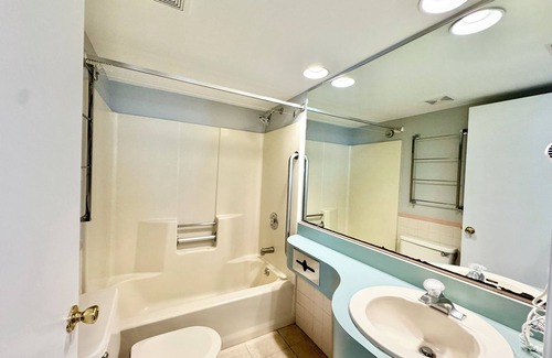 North End Hotel | Wild Dunes Inn