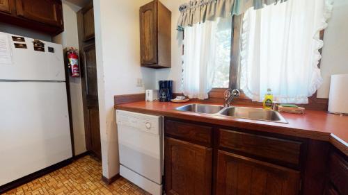 Mammoth Lakes Apartment | Wild Flower 42 Apartment