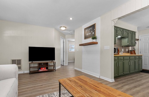 Wild Rose Cottage | Wild Rose Cottage on 10 Acres