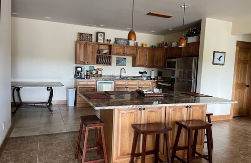 Emigrant House | Wild Rose River Level Apartment With Private Acre Pond
