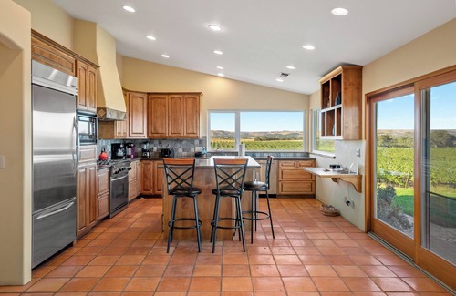 Paso Robles House | Wild Vines - Amazing Vineyard Views
