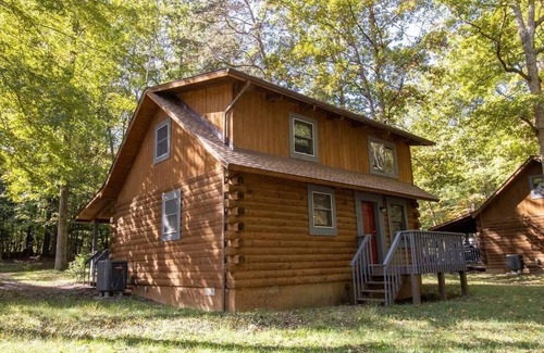 Spotsylvania Cabin | Wilderness Presidential Resort 2 Bedroom 2 Bathroom 1200 sq ft Log Cabin