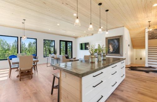 Kalispell House | Wilderness Retreat