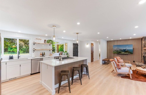 Yamhill House | Wildfern Ranch: 3-bedroom, 2-bathroom house in welcoming Yamhill with AC & WiFi