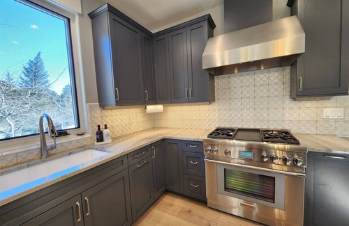 Fall River Estates House | Wildflower Retreat! Paradise on the Mountaintop!